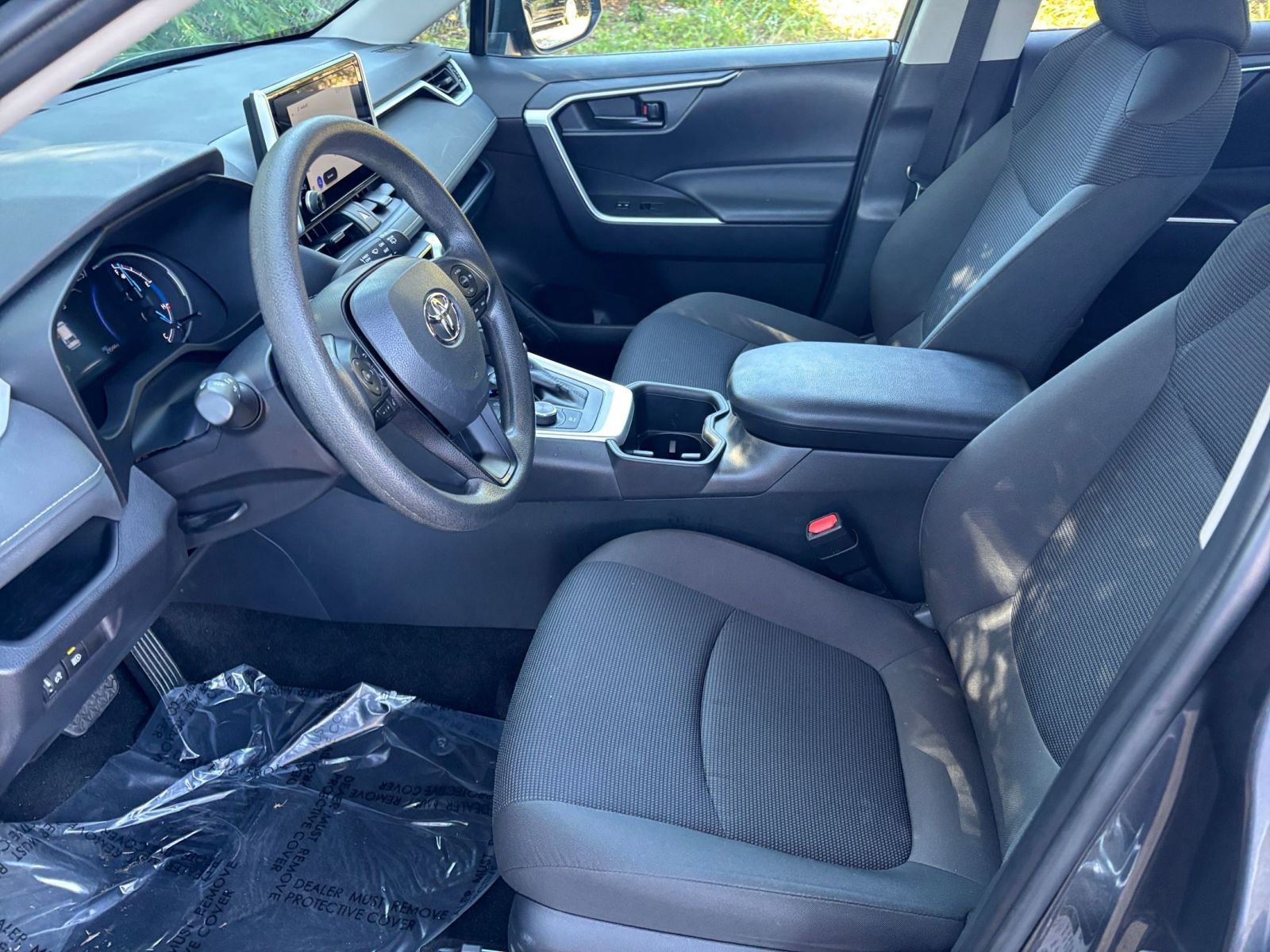 Thumbnail: 2025 Toyota RAV4 - 27