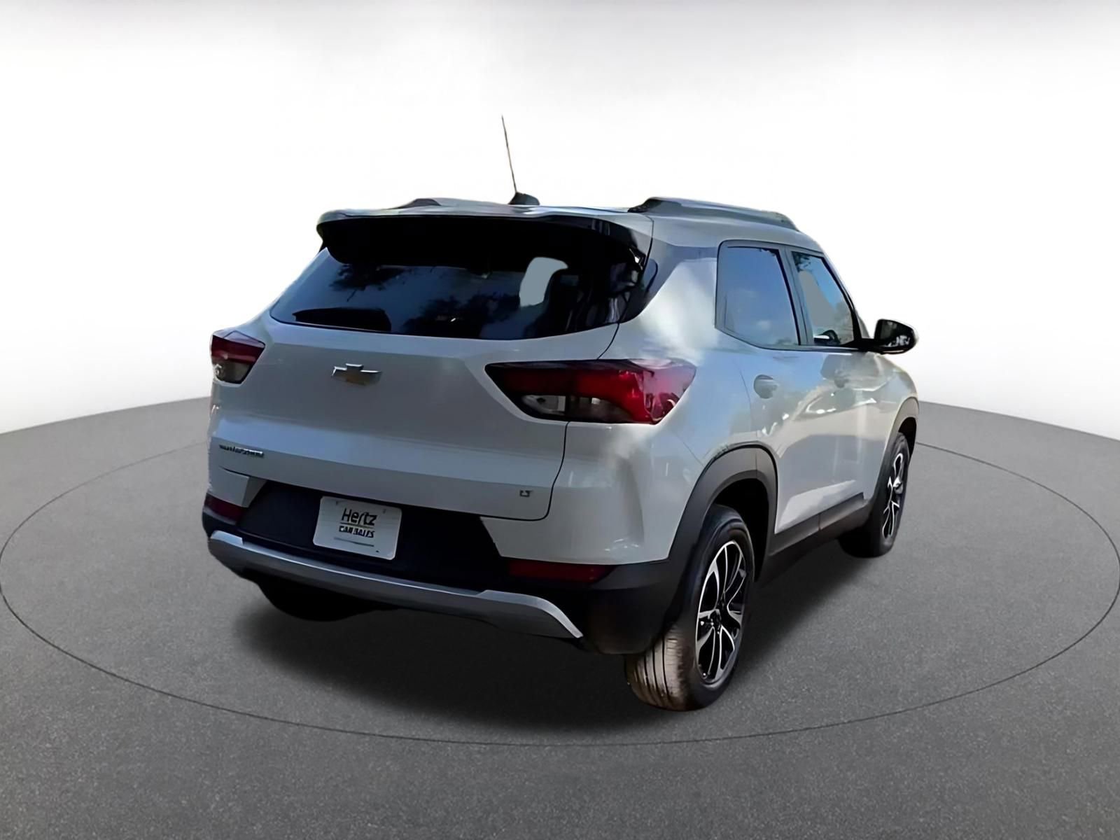 Thumbnail: 2025 Chevrolet TrailBlazer - 14