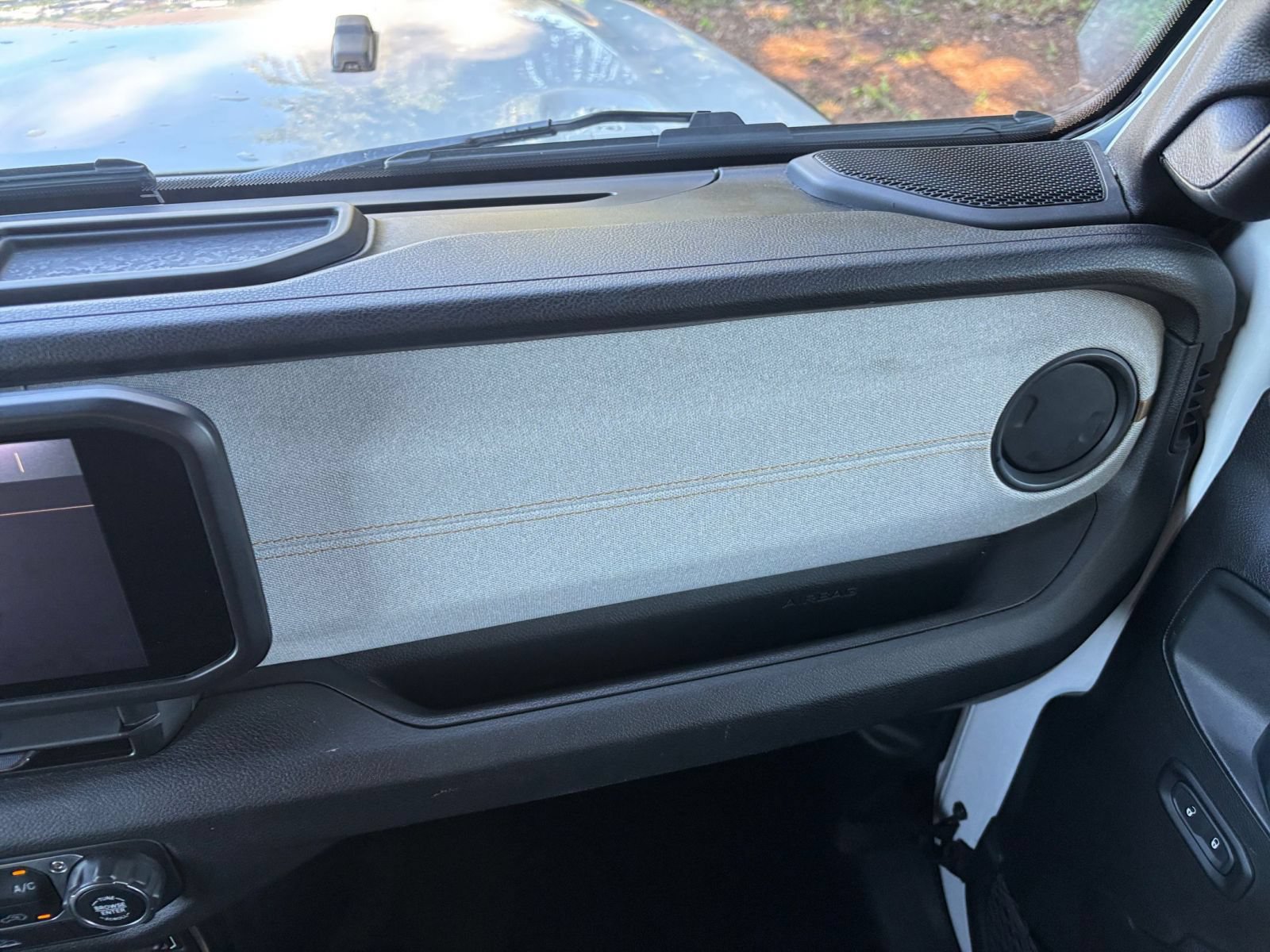 Thumbnail: 2025 Jeep Wrangler - 32