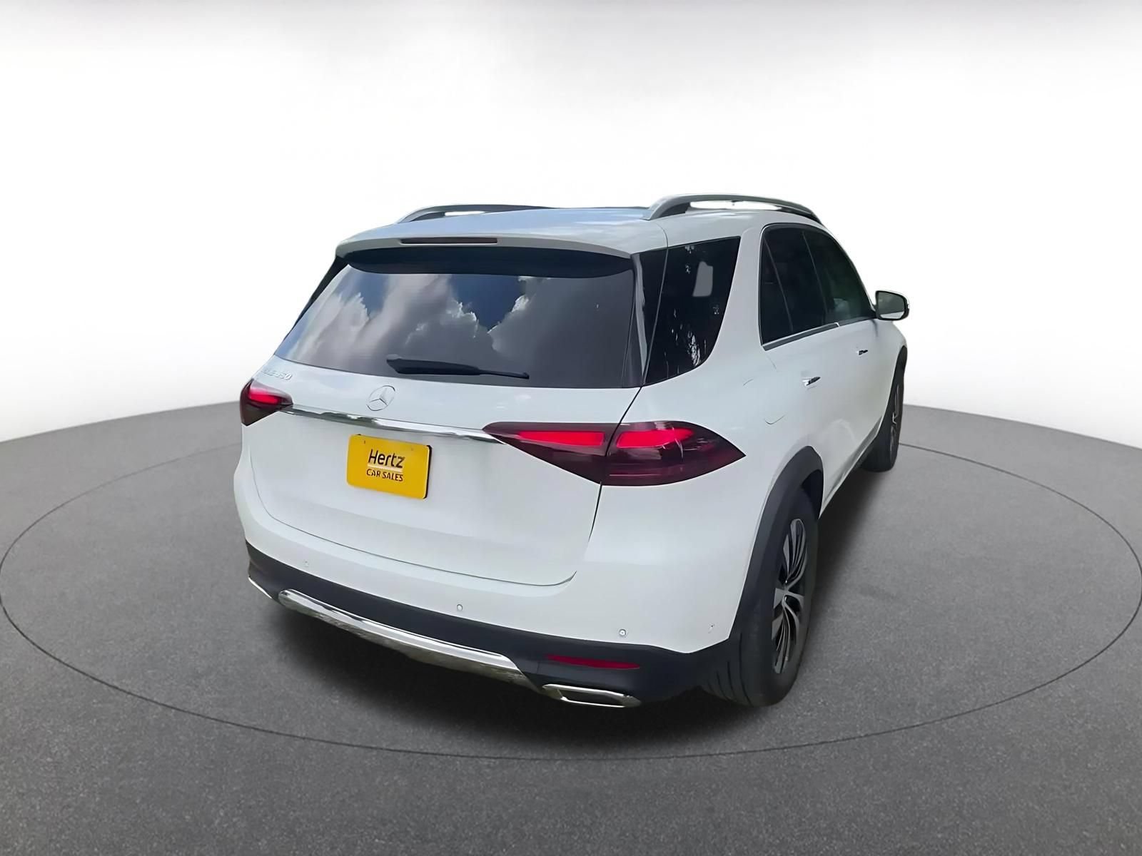 Thumbnail: 2026 Mercedes-Benz GLE - 14