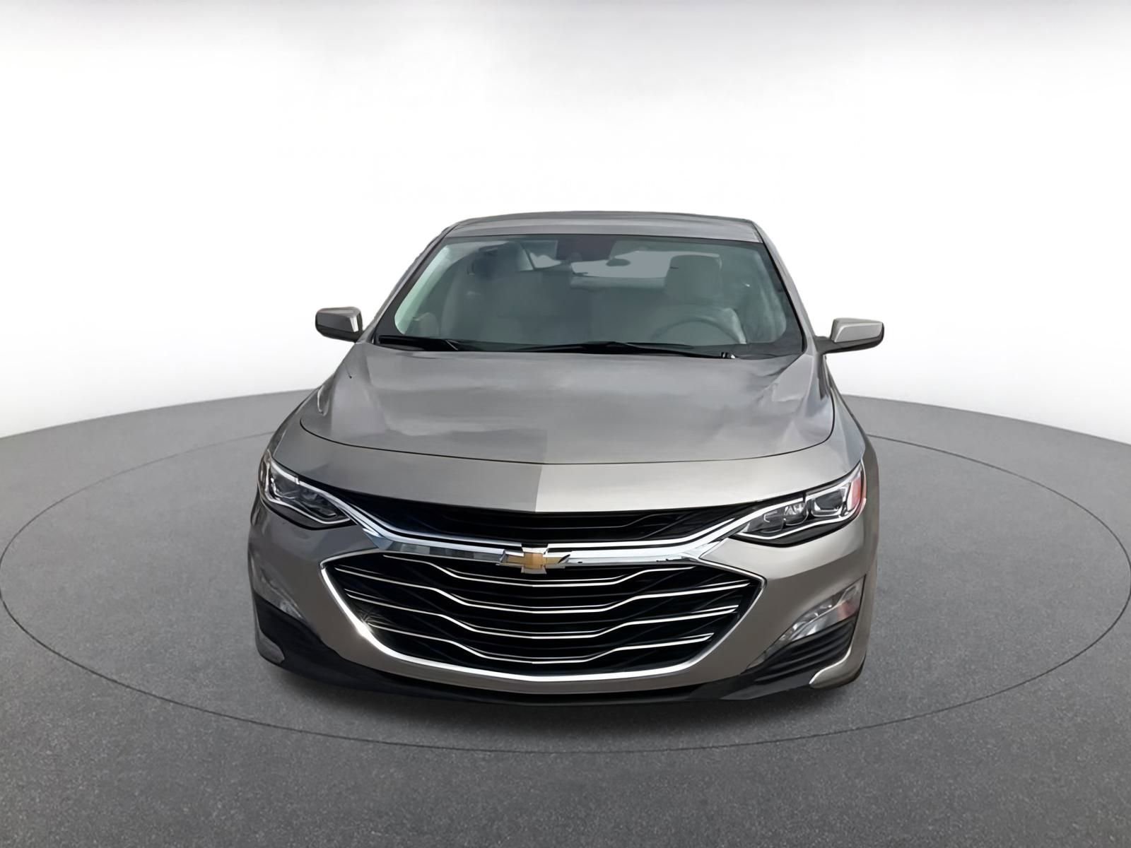 Thumbnail: 2024 Chevrolet Malibu - 4
