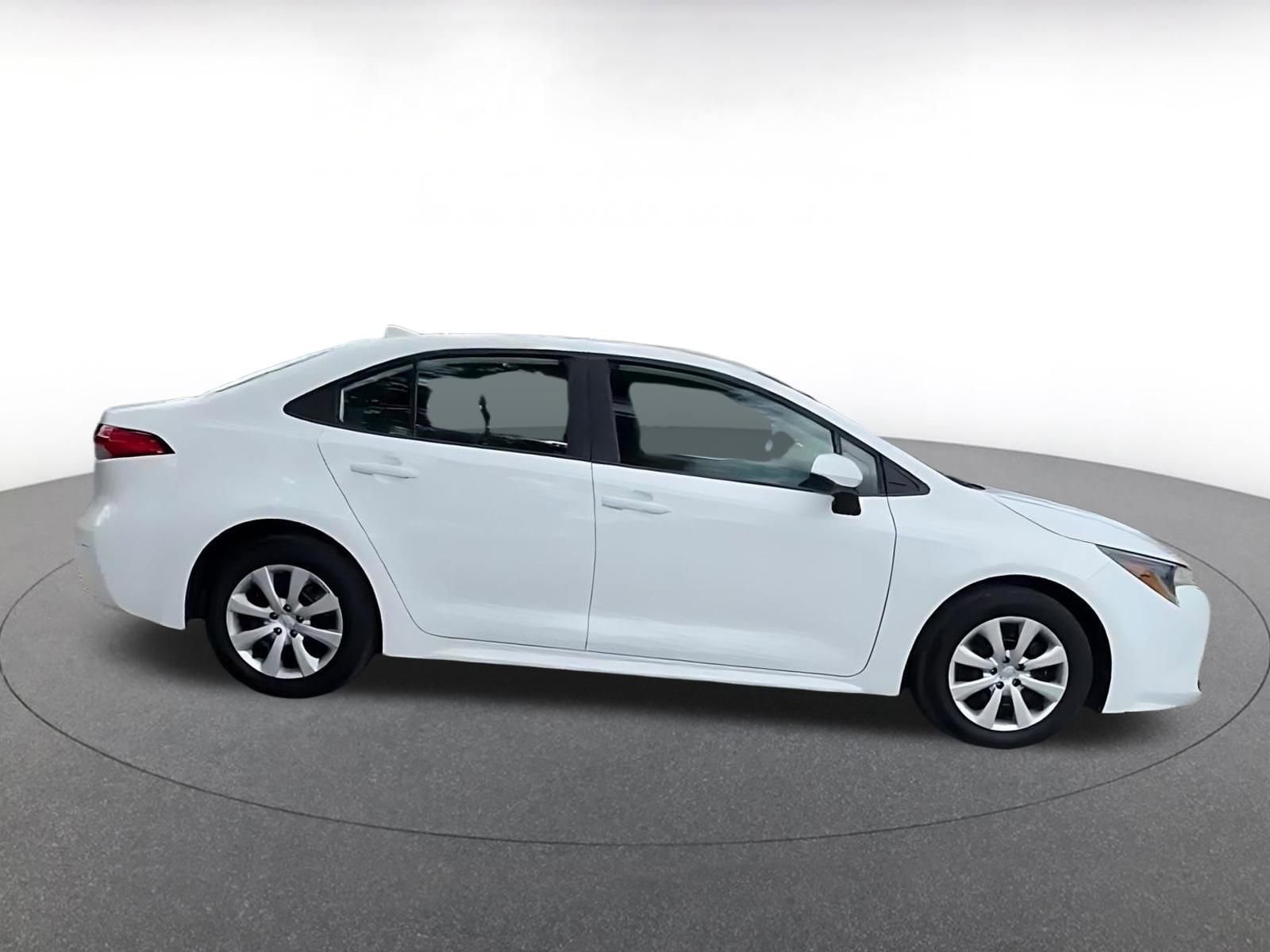 Thumbnail: 2025 Toyota Corolla - 15