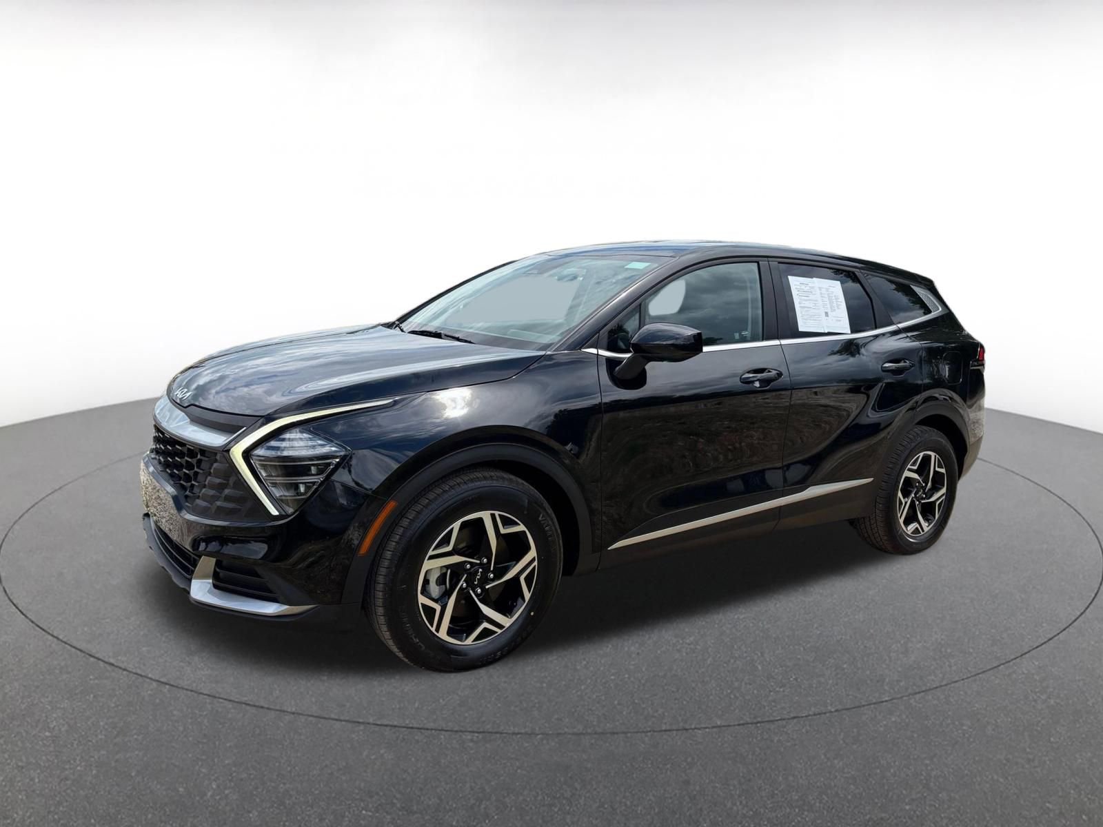 Thumbnail: 2025 Kia Sportage - 3