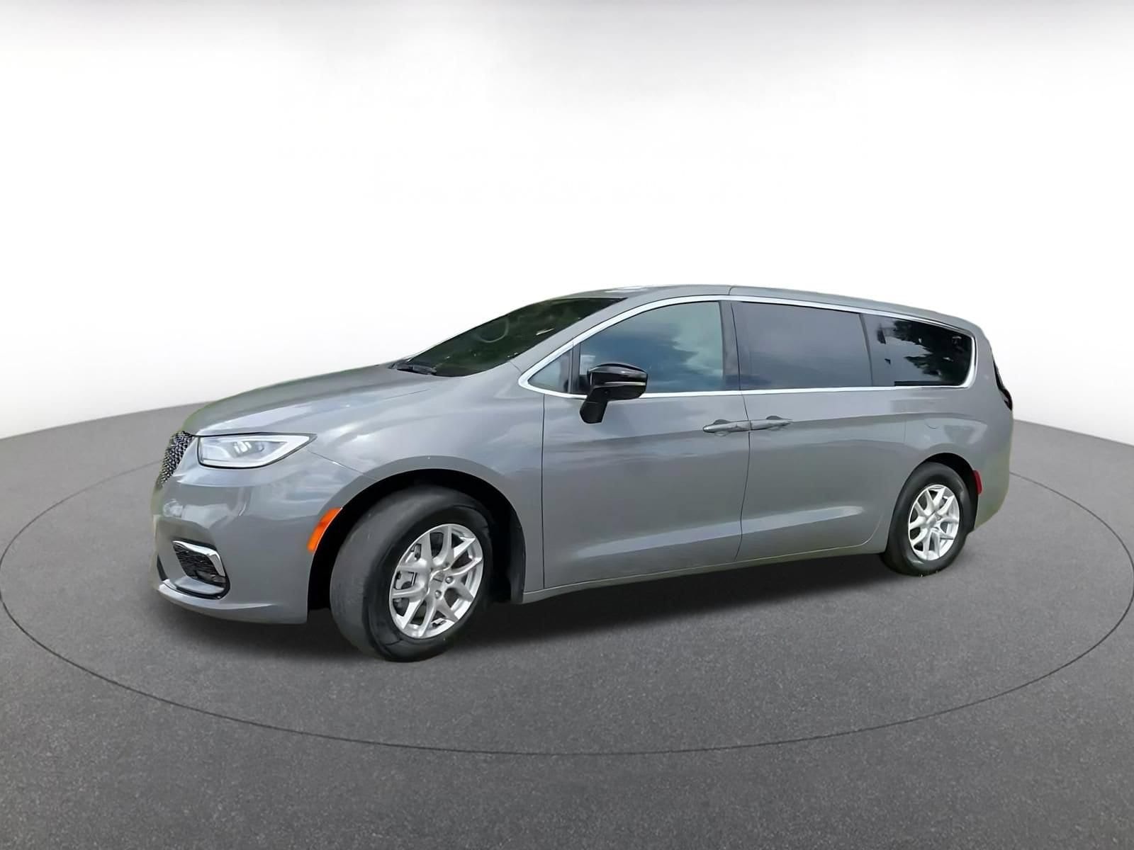 Thumbnail: 2025 Chrysler Pacifica - 7