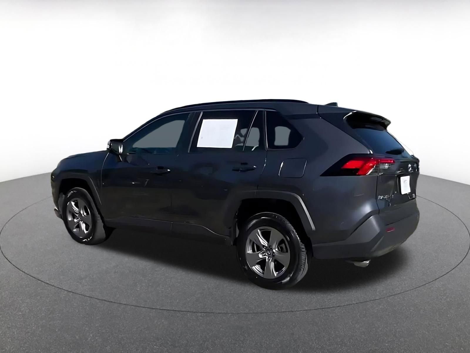 Thumbnail: 2025 Toyota RAV4 - 10