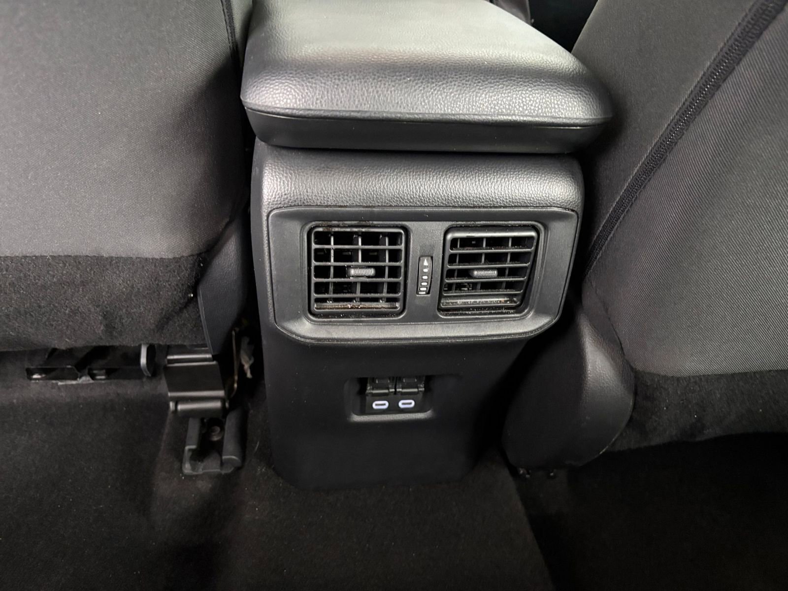 Thumbnail: 2024 Toyota RAV4 - 24