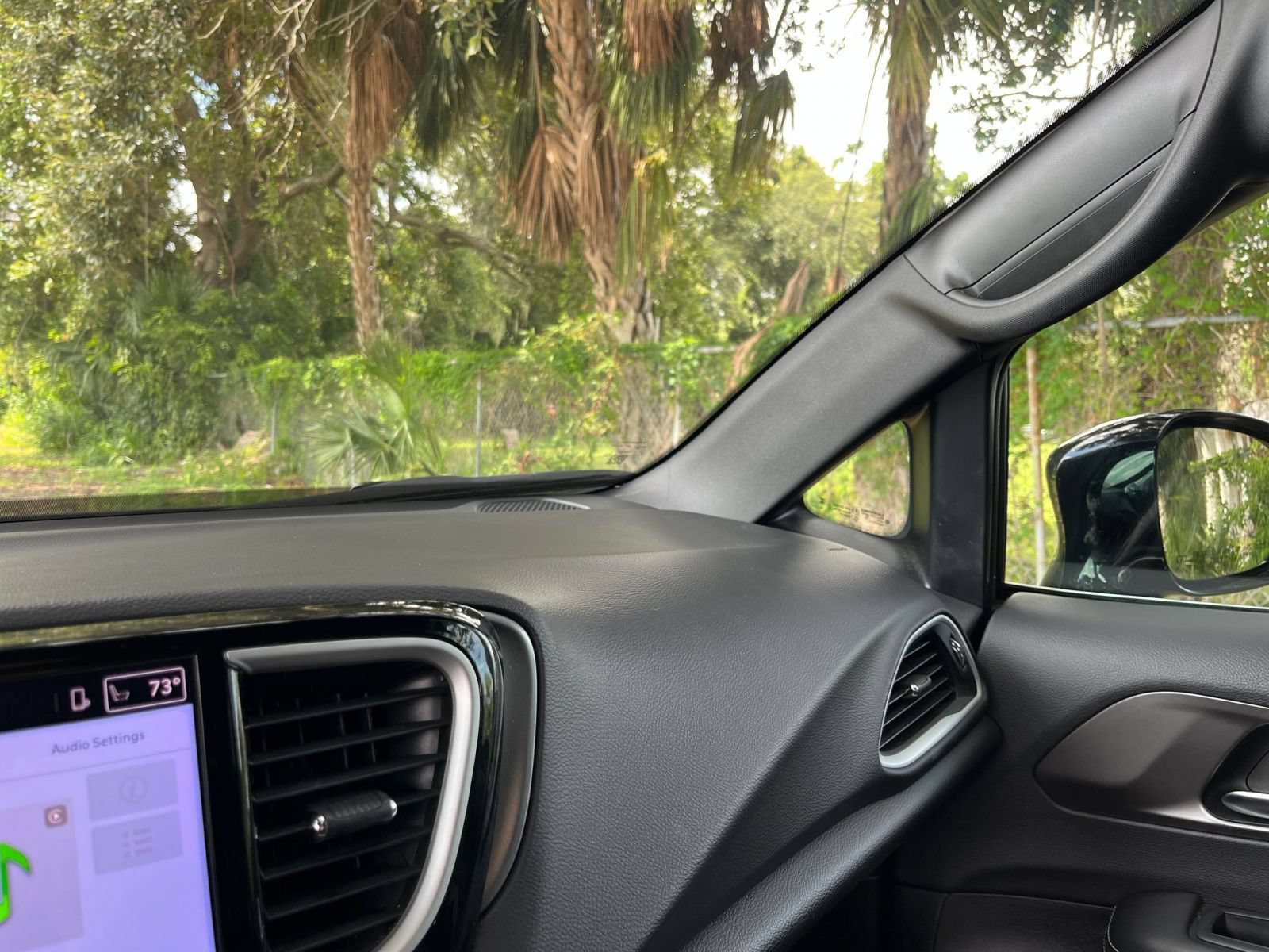 Thumbnail: 2025 Chrysler Pacifica - 35