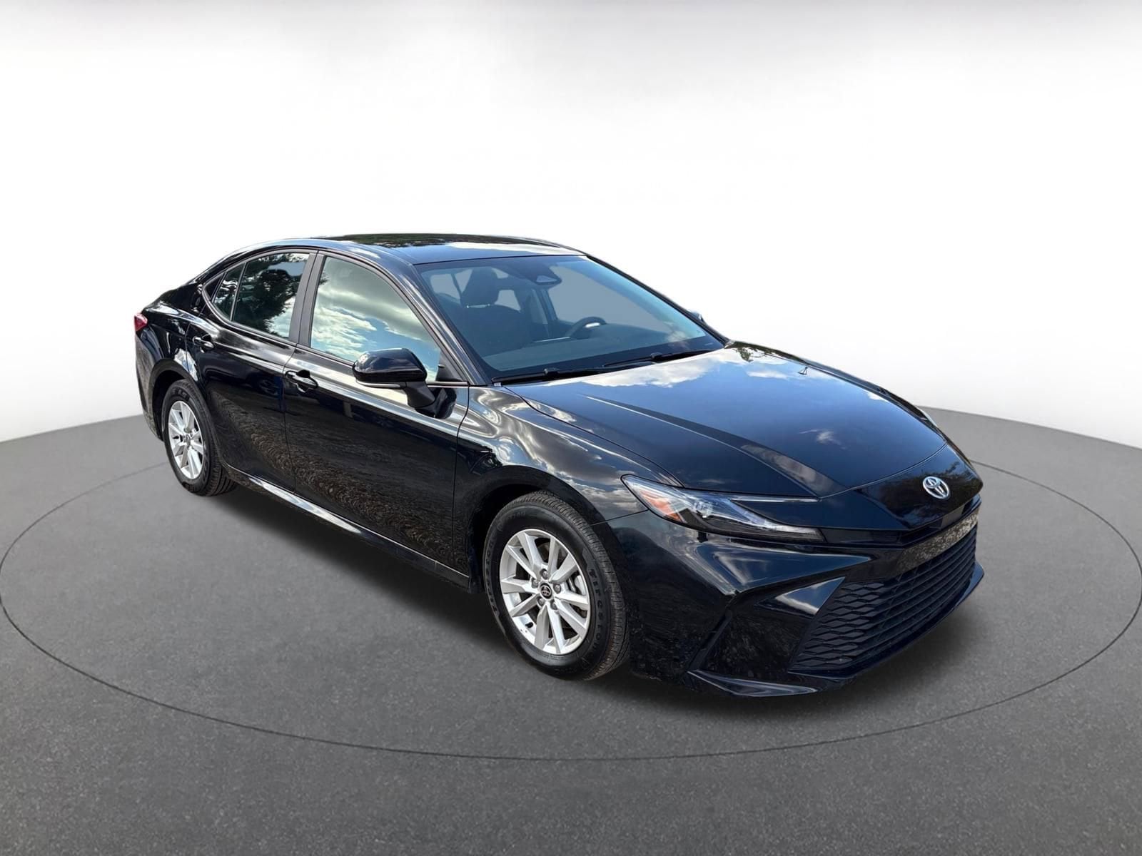 Thumbnail: 2025 Toyota Camry - 1