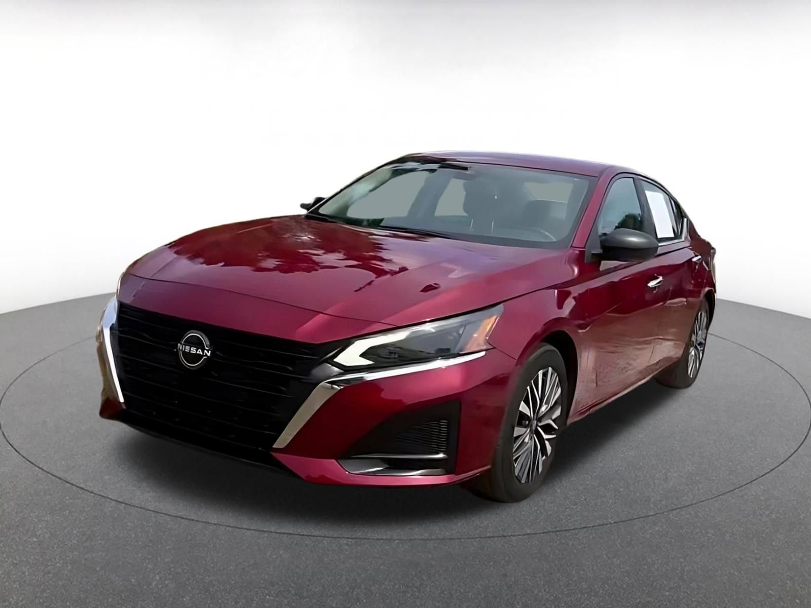 Thumbnail: 2025 Nissan Altima - 7