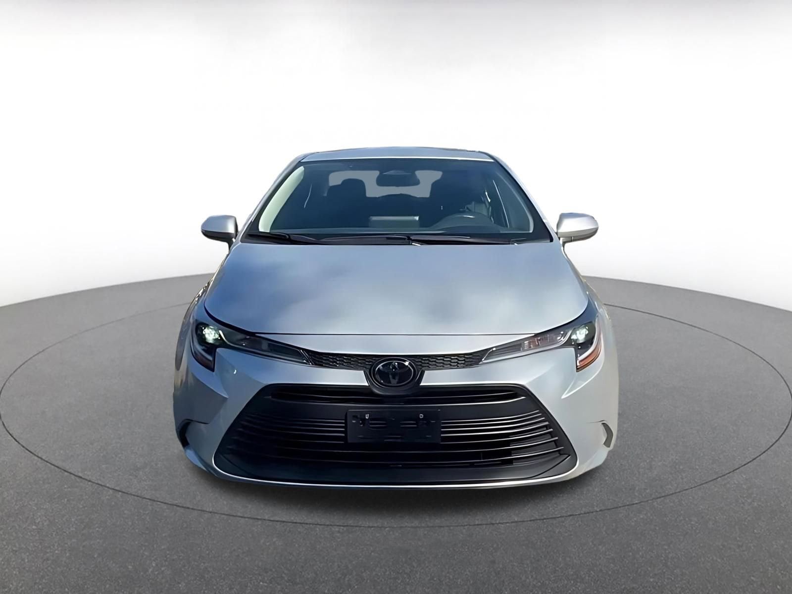 Thumbnail: 2025 Toyota Corolla - 4