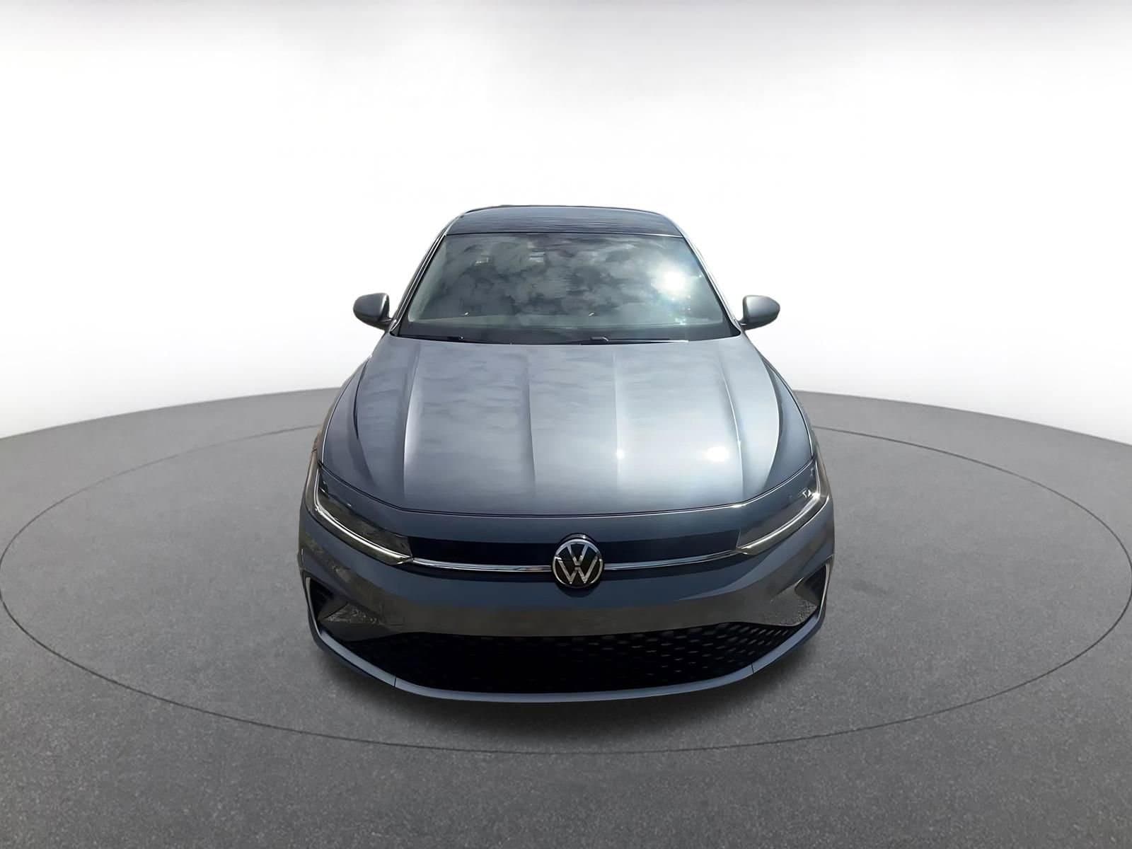 Thumbnail: 2025 Volkswagen Jetta - 4