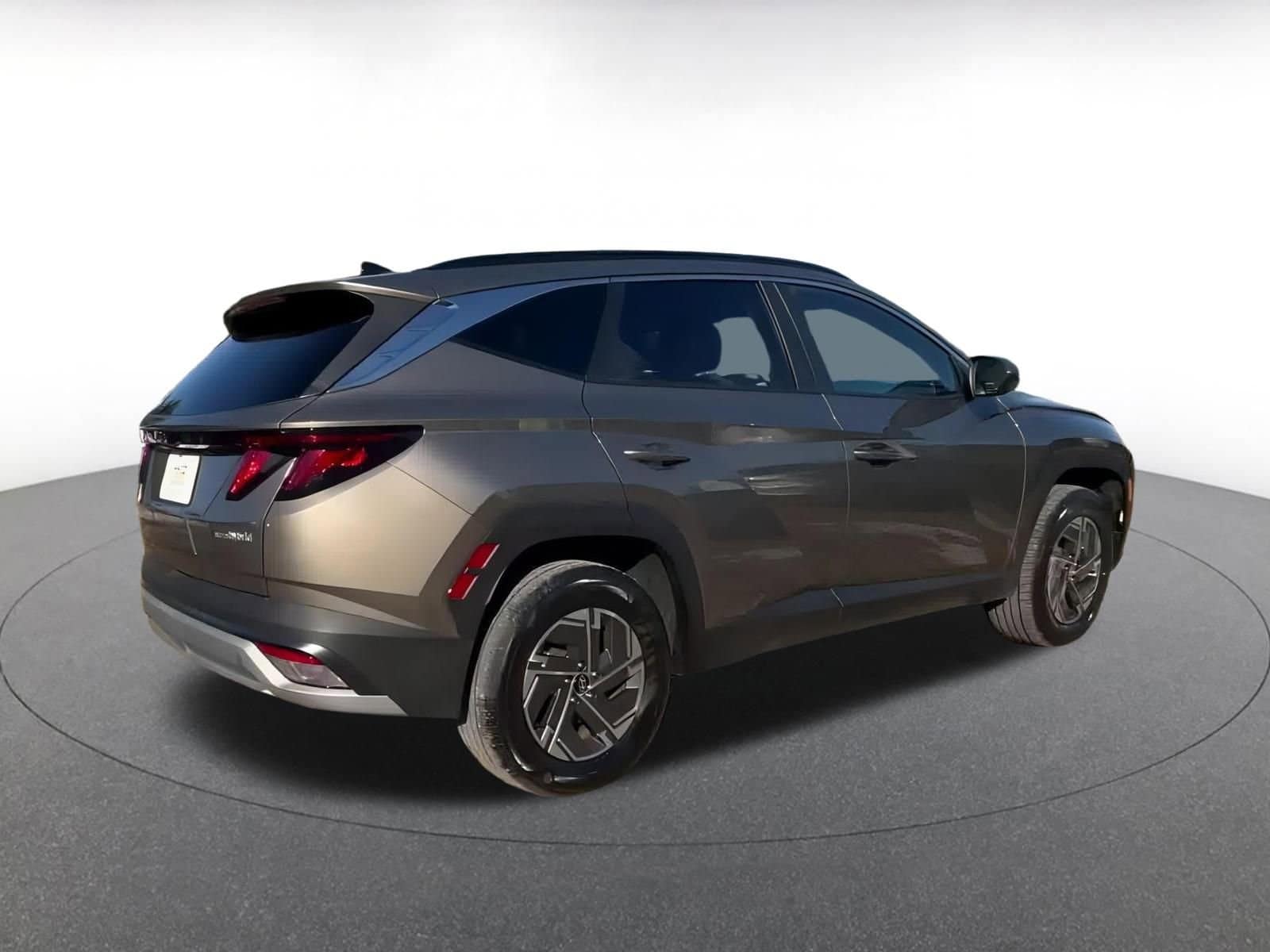 Thumbnail: 2025 Hyundai Tucson - 17