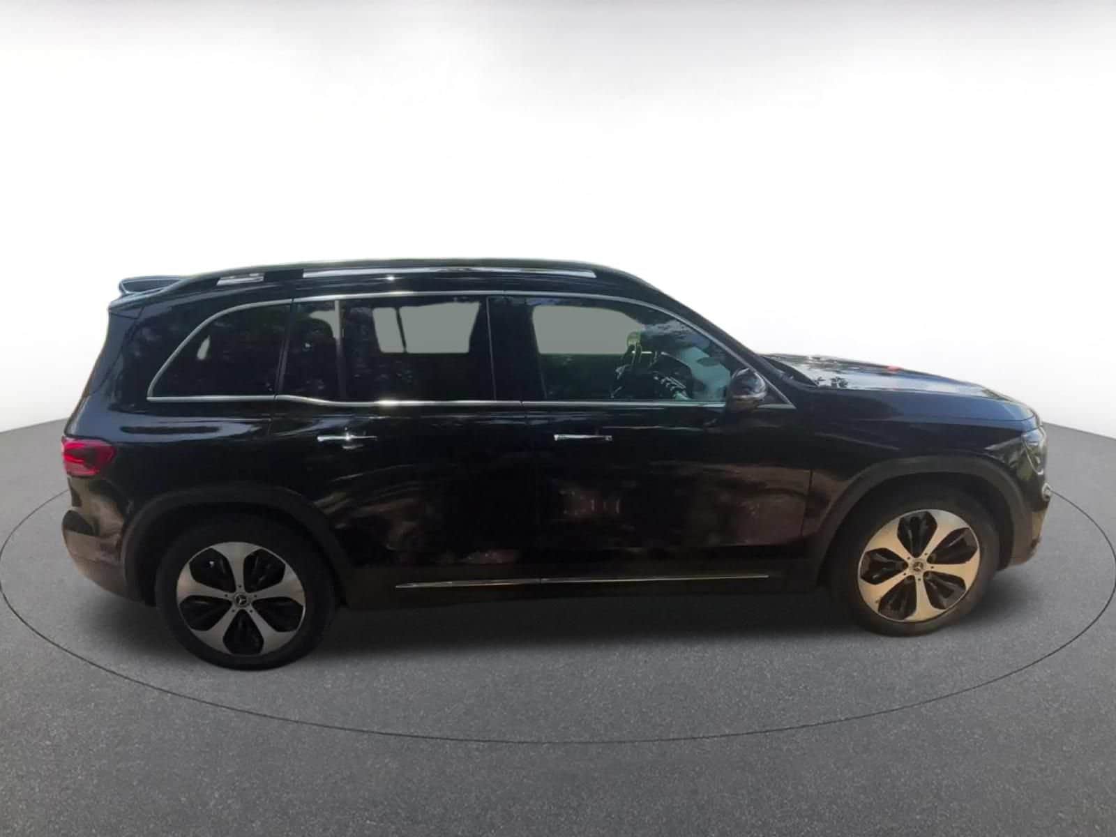 Thumbnail: 2025 Mercedes-Benz GLB - 16