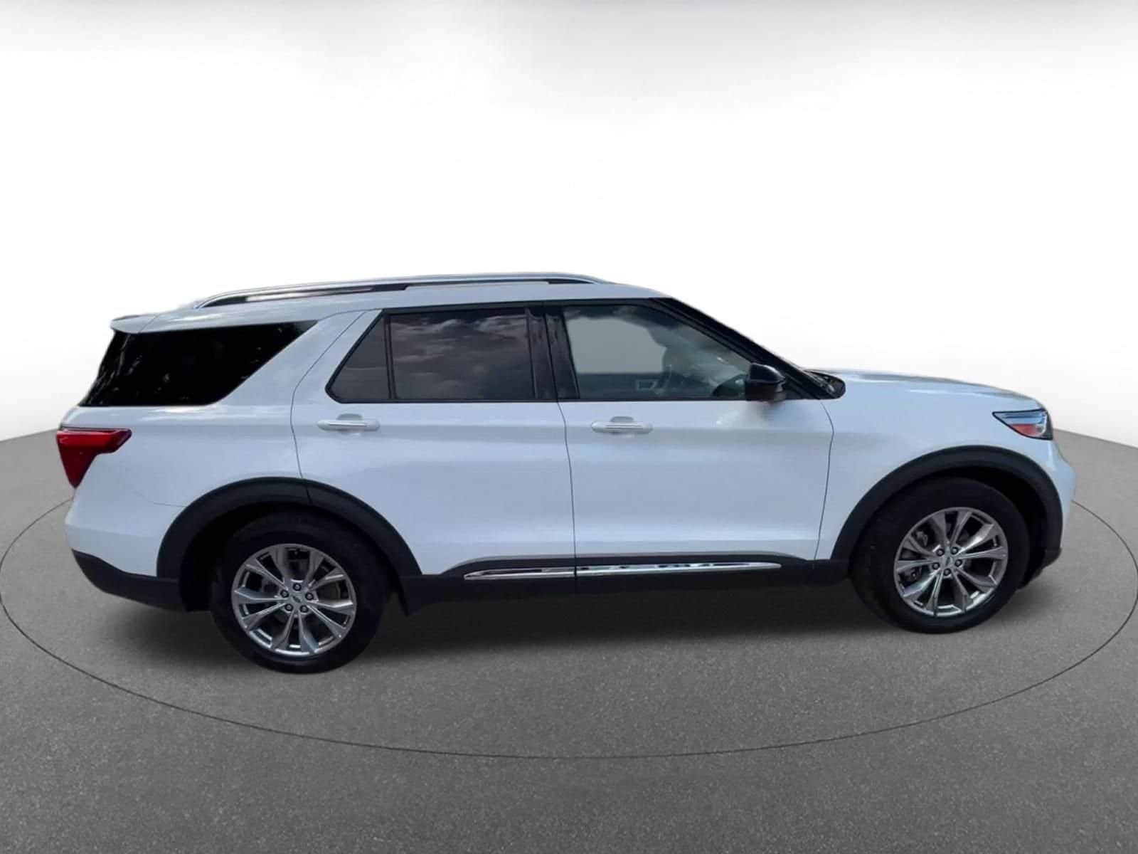 Thumbnail: 2023 Ford Explorer - 16