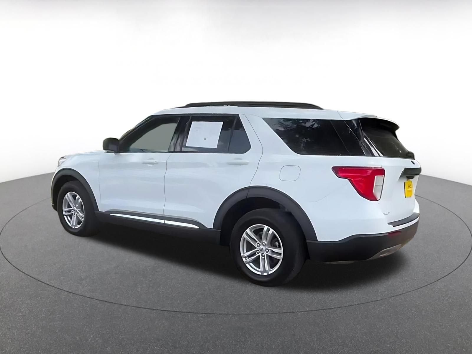 Thumbnail: 2023 Ford Explorer - 10