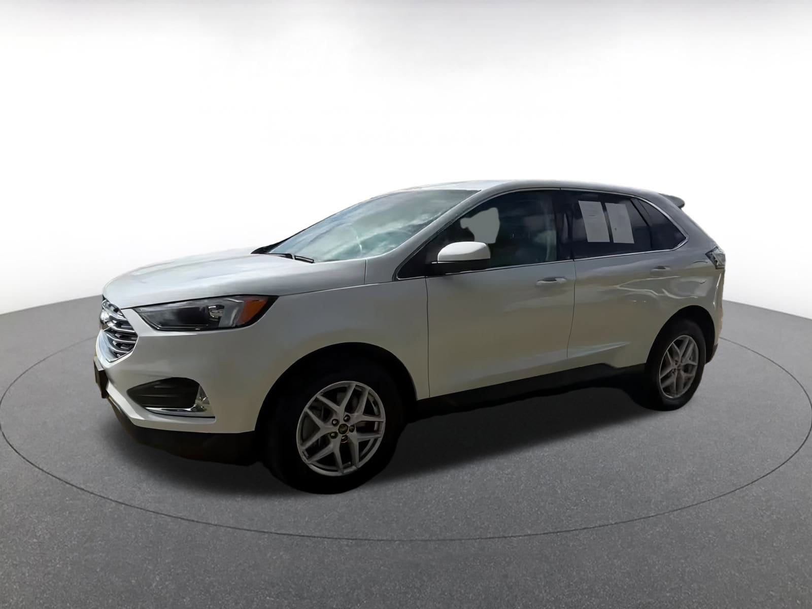 Thumbnail: 2022 Ford Edge - 8