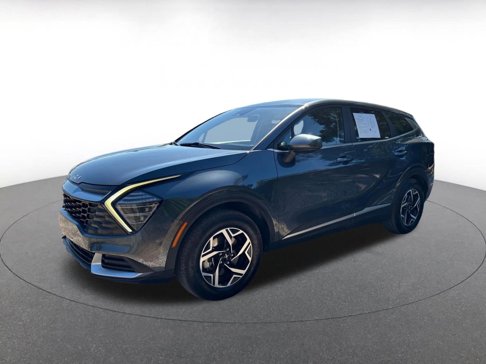 Thumbnail: 2024 Kia Sportage - 4
