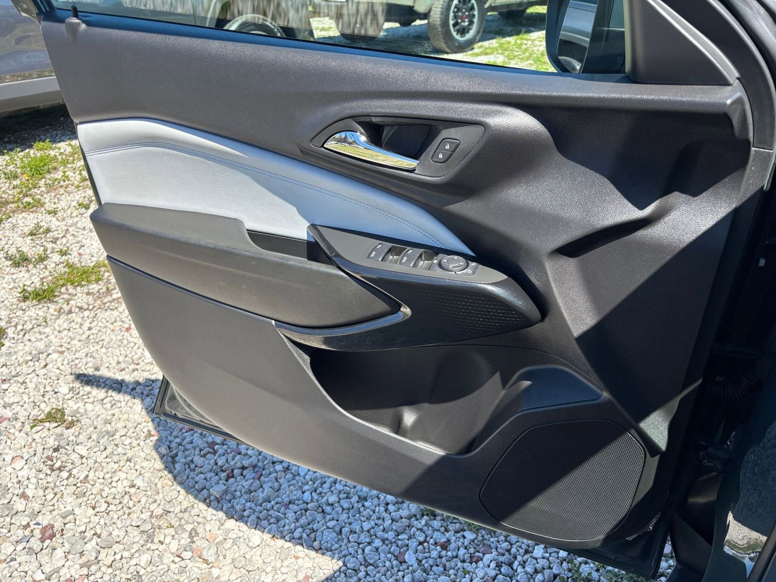 Thumbnail: 2025 Chevrolet Trax - 18