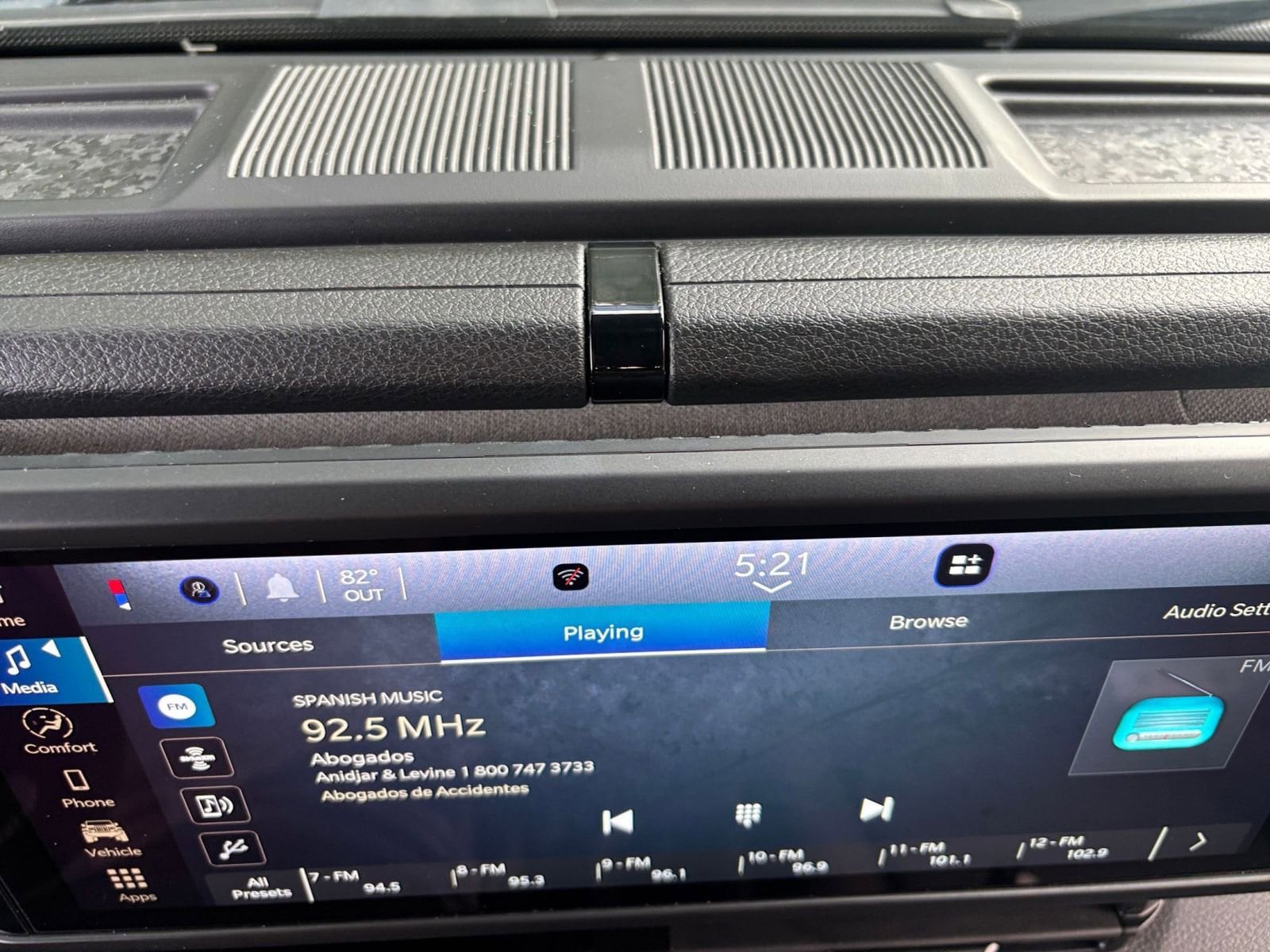 Thumbnail: 2025 Jeep Wrangler - 18