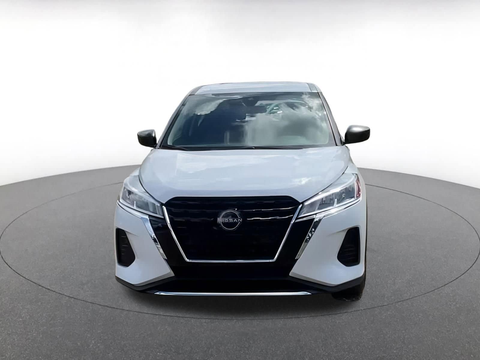 Thumbnail: 2024 Nissan Kicks - 4