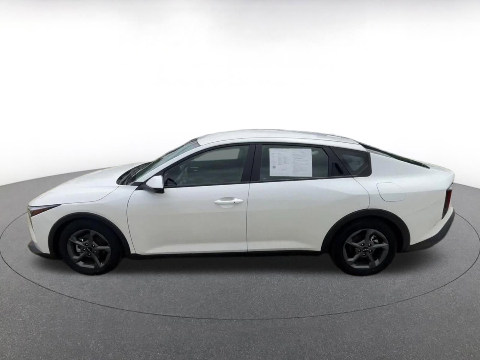 Thumbnail: 2025 Kia K4 - 9