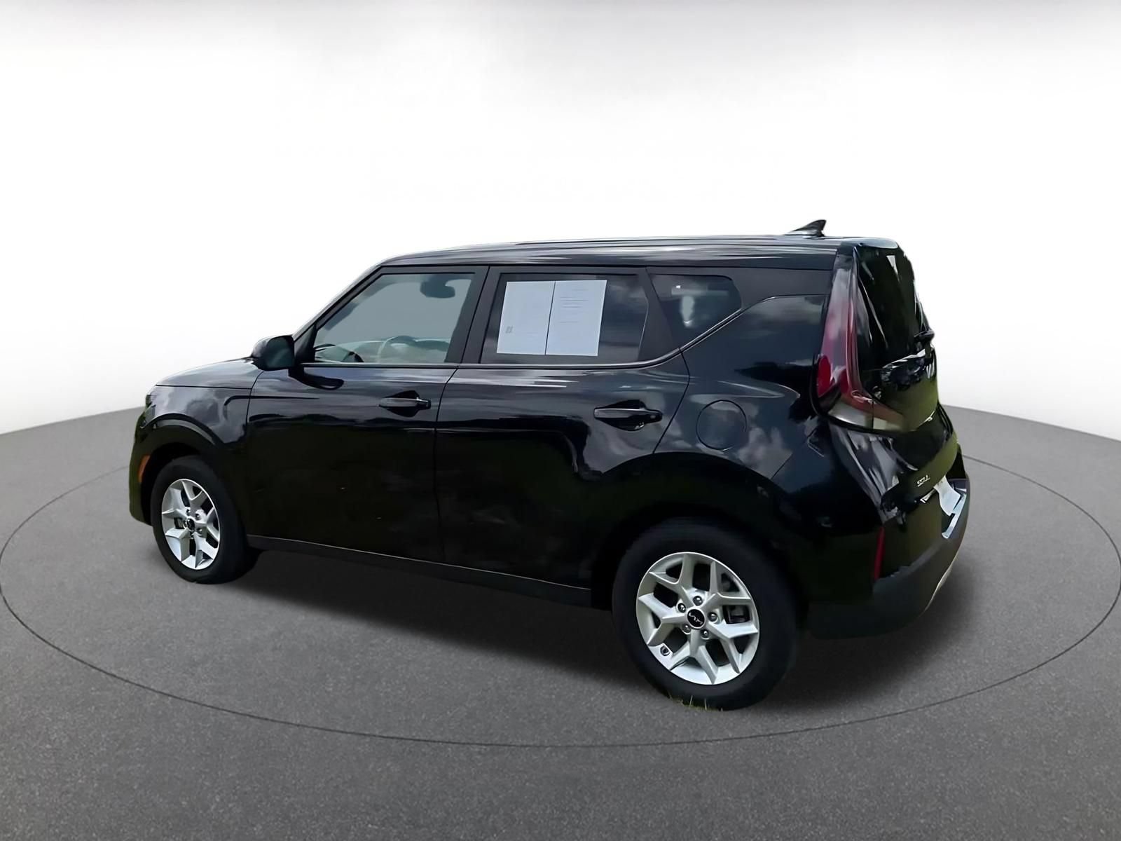 Thumbnail: 2025 Kia Soul - 8
