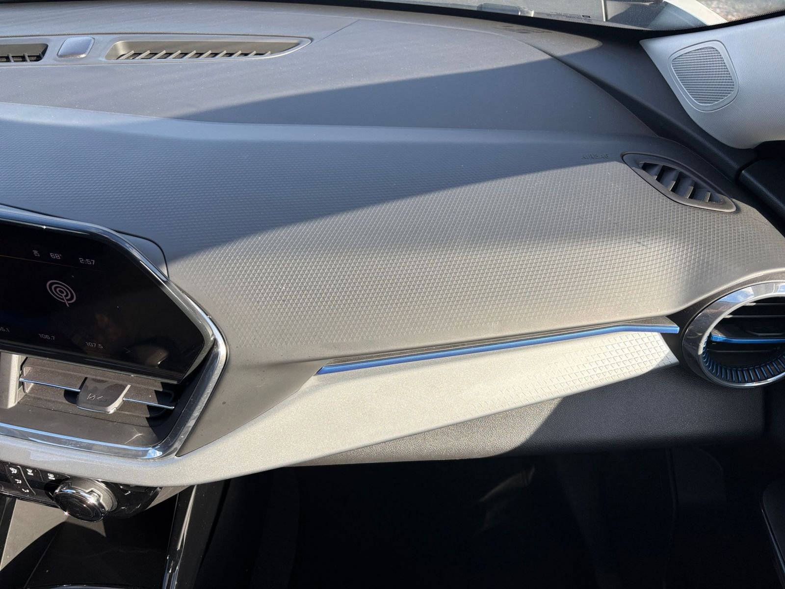 Thumbnail: 2025 Chevrolet Trax - 35