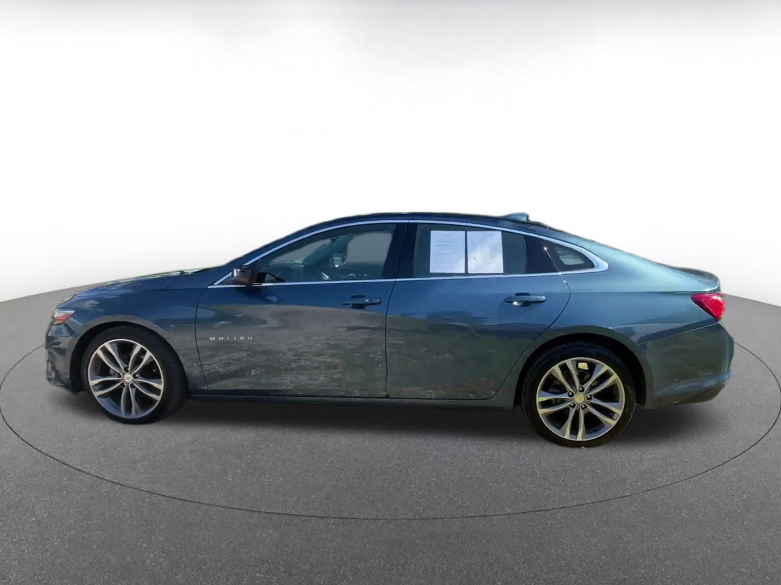 Thumbnail: 2024 Chevrolet Malibu - 9