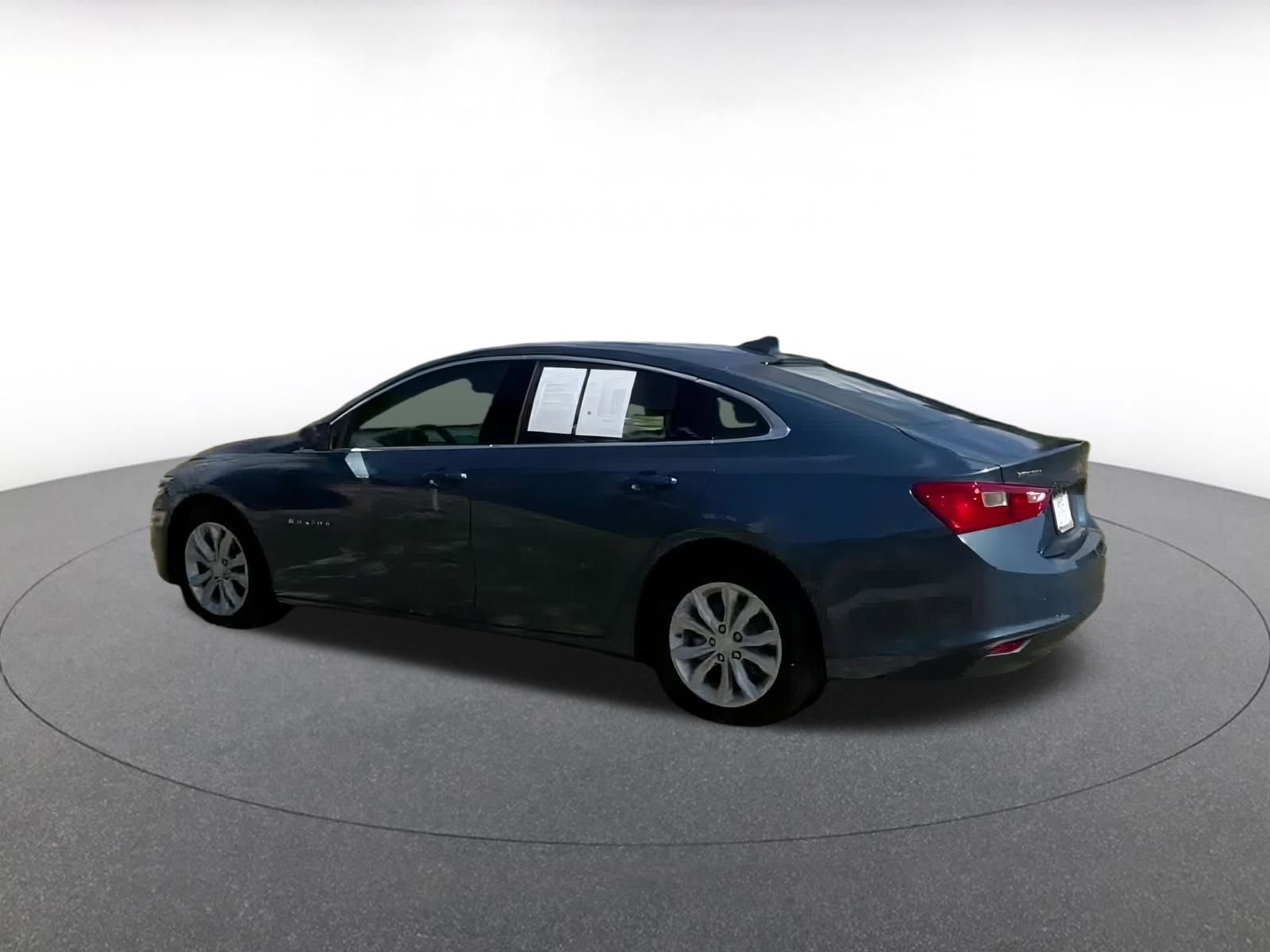 Thumbnail: 2024 Chevrolet Malibu - 7