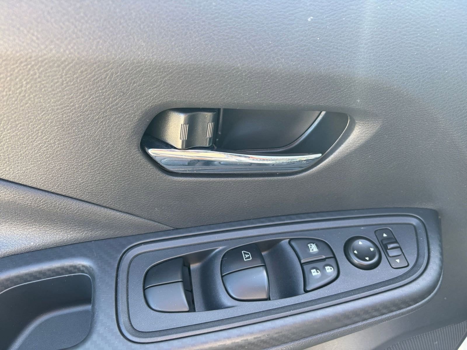 Thumbnail: 2025 Nissan Versa - 18