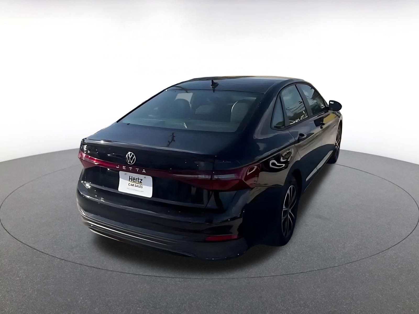 Thumbnail: 2025 Volkswagen Jetta - 15