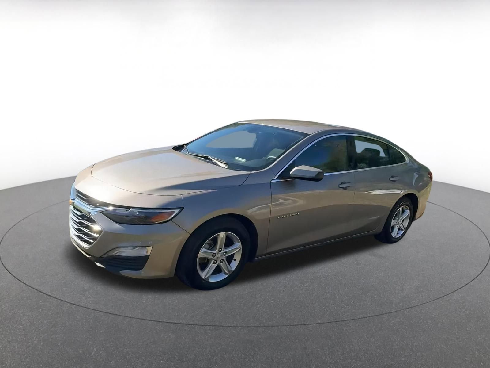 Thumbnail: 2023 Chevrolet Malibu - 5