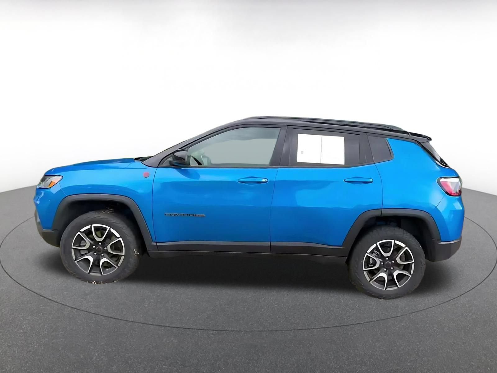Thumbnail: 2025 Jeep Compass - 7