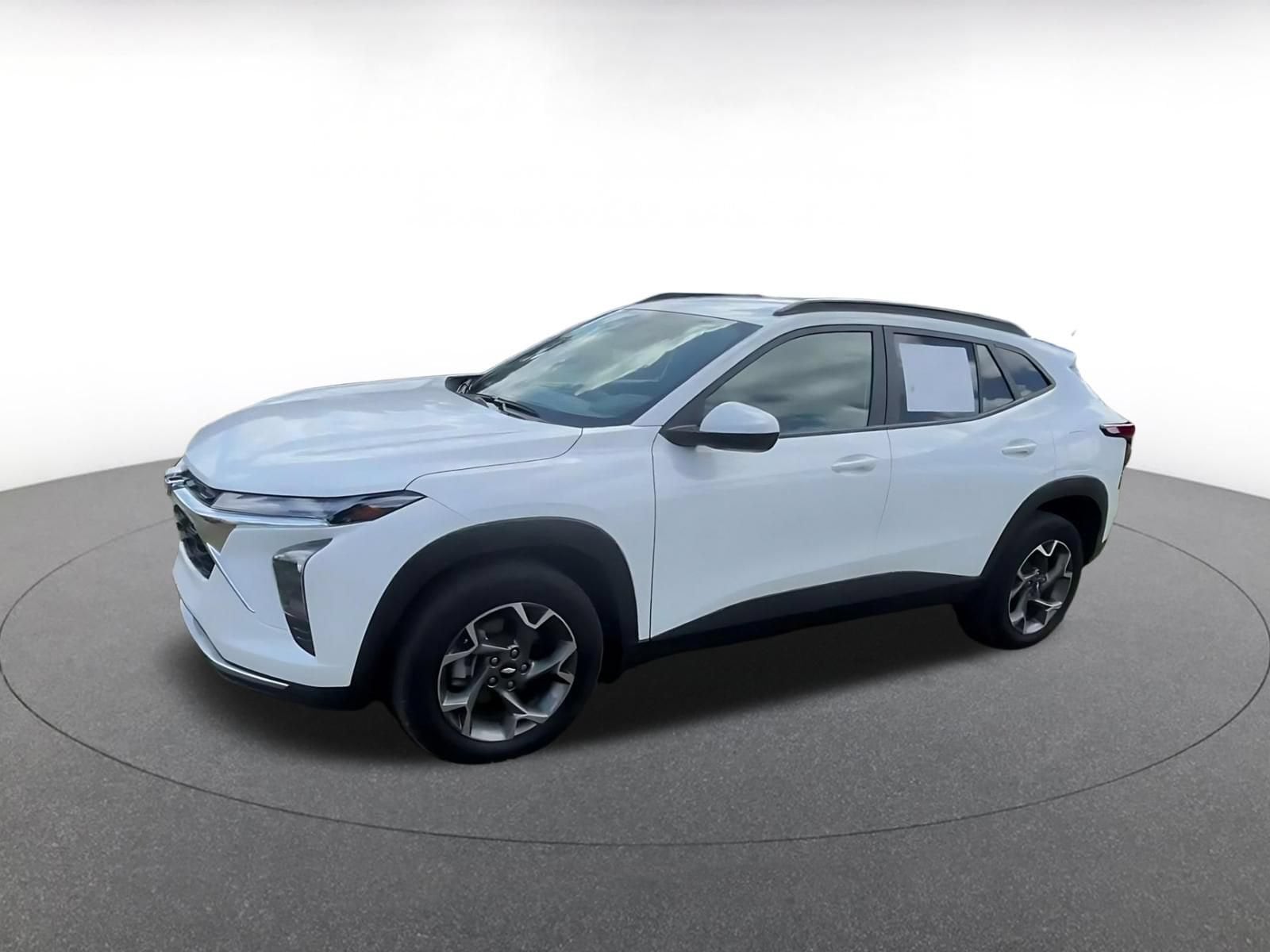 Thumbnail: 2025 Chevrolet Trax - 7