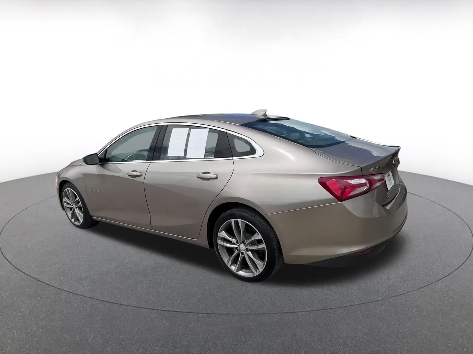 Thumbnail: 2024 Chevrolet Malibu - 10