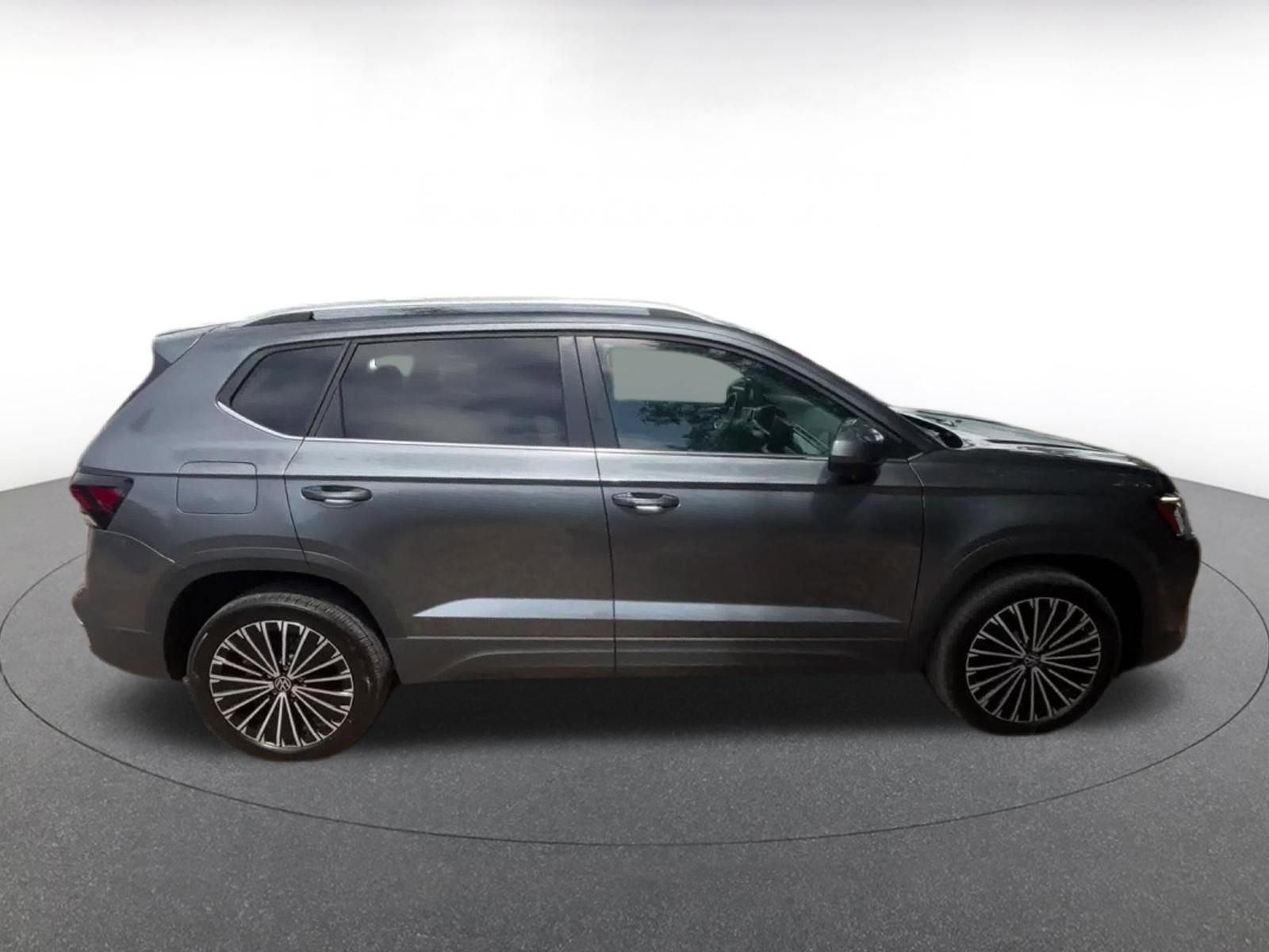 Thumbnail: 2025 Volkswagen Taos - 16