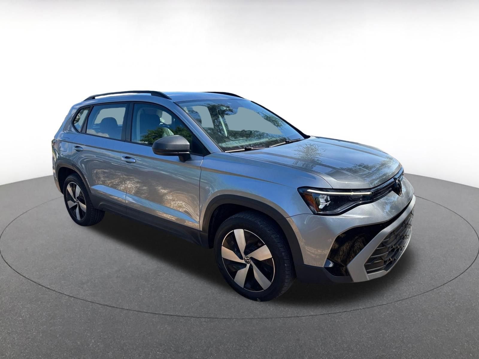 Thumbnail: 2025 Volkswagen Taos - 1