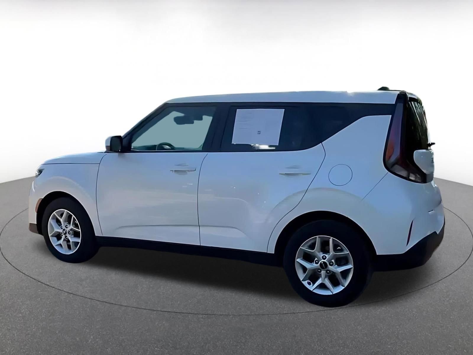 Thumbnail: 2025 Kia Soul - 10