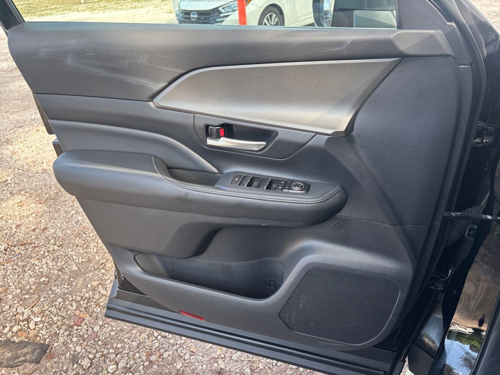 Thumbnail: 2025 Toyota Grand Highlander - 18