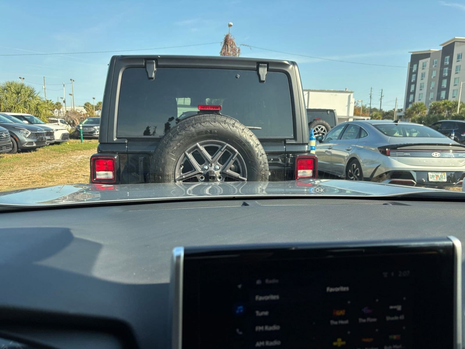 Thumbnail: 2025 Toyota RAV4 - 14