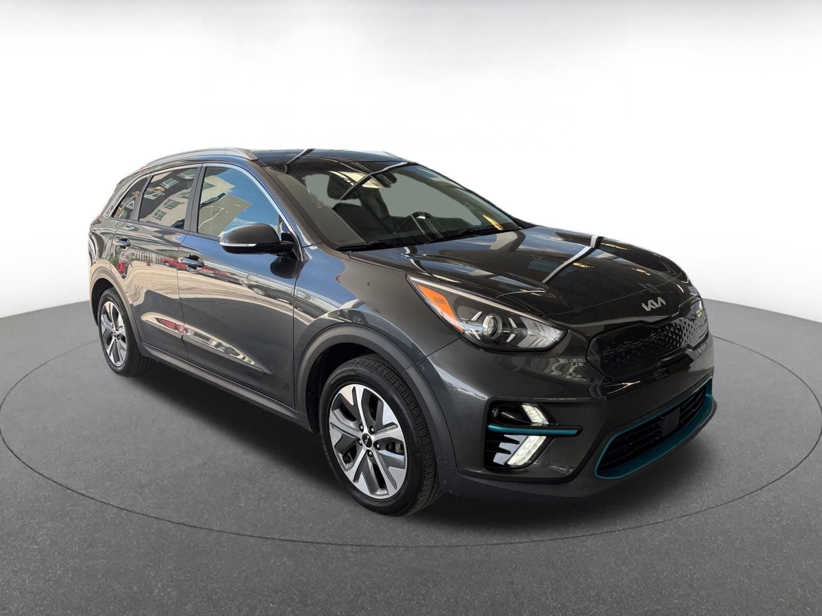 Thumbnail: 2022 Kia Niro - 1