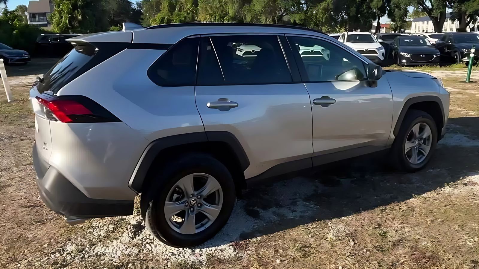 Thumbnail: 2025 Toyota RAV4 - 15