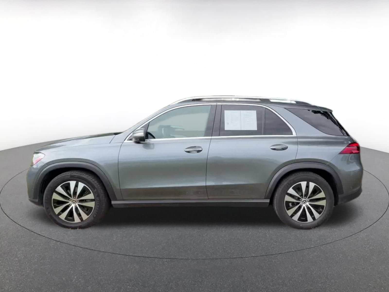 Thumbnail: 2026 Mercedes-Benz GLE - 7