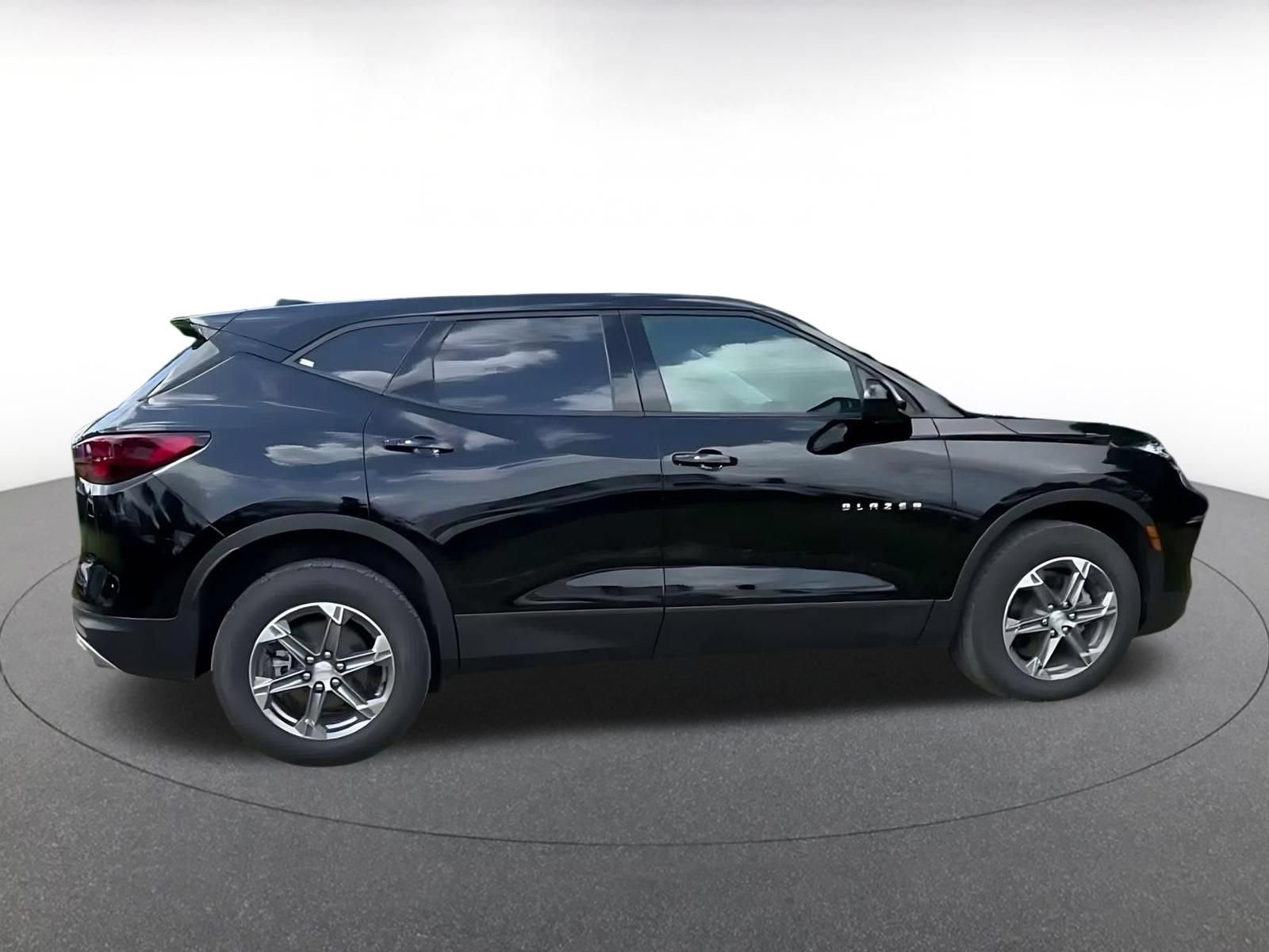 Thumbnail: 2026 Chevrolet Blazer - 14