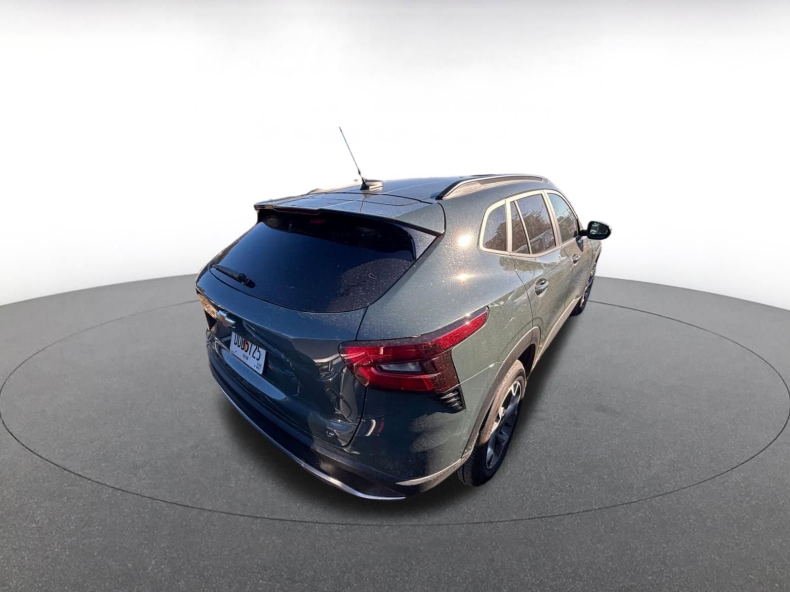 Thumbnail: 2025 Chevrolet Trax - 8