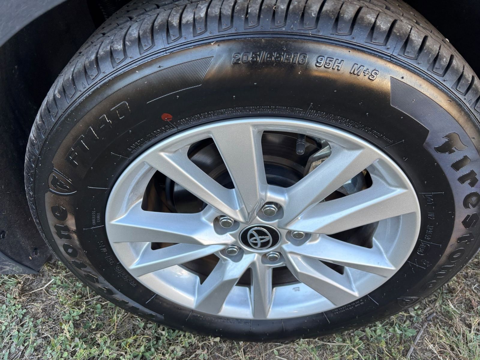 Thumbnail: 2025 Toyota Camry - 30