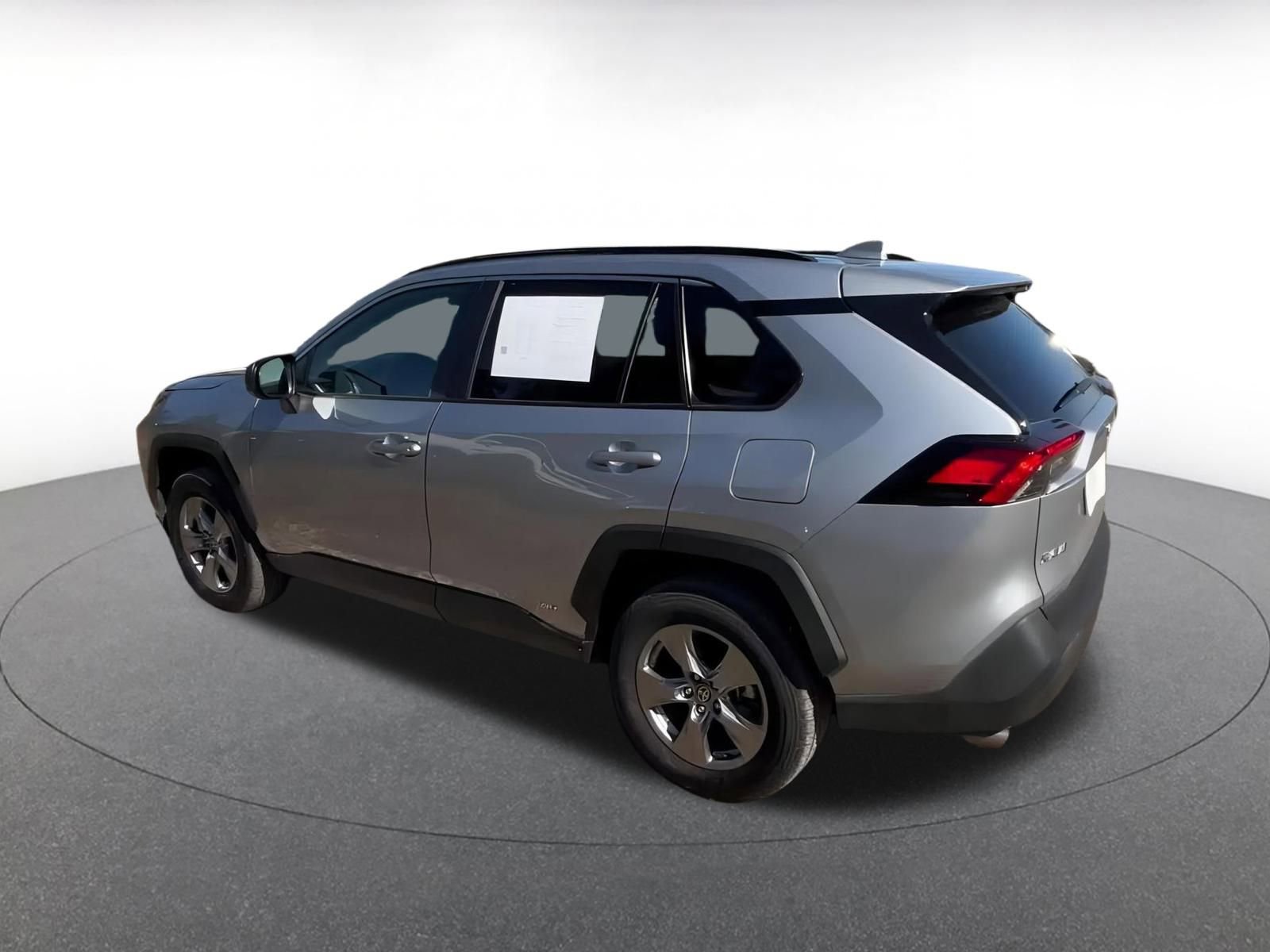 Thumbnail: 2025 Toyota RAV4 - 10