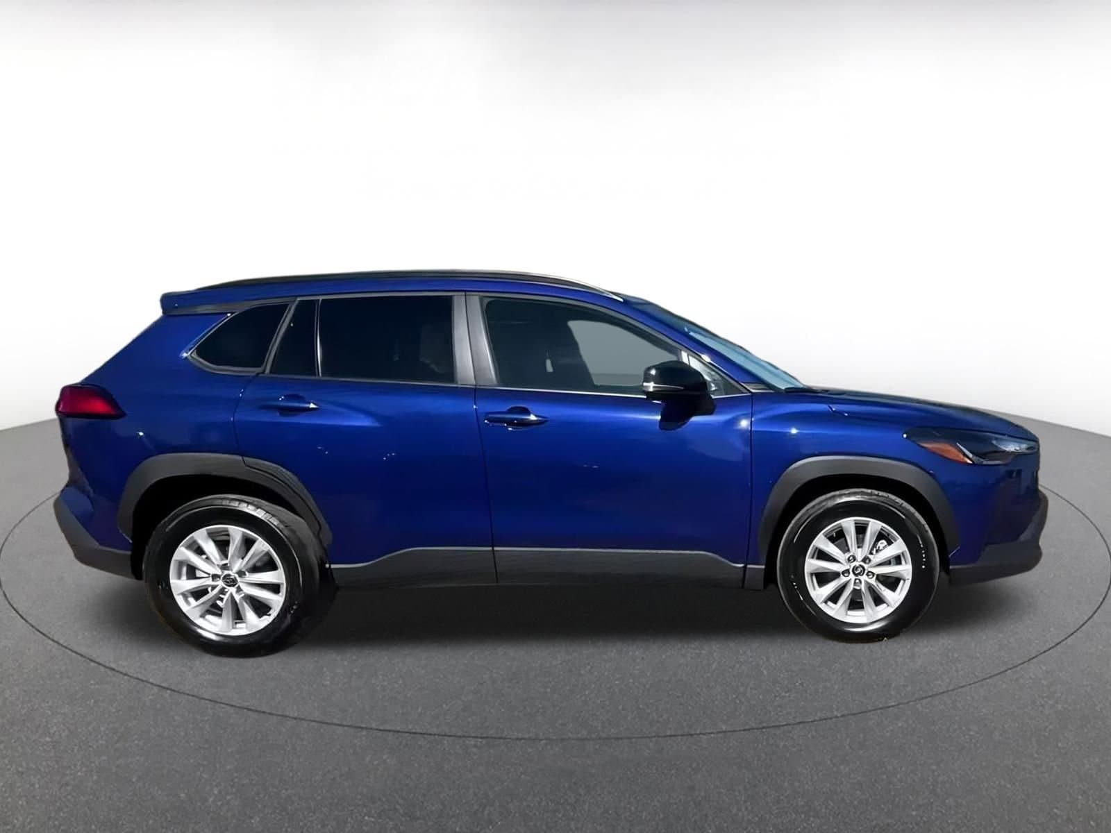 Thumbnail: 2025 Toyota Corolla Cross - 16