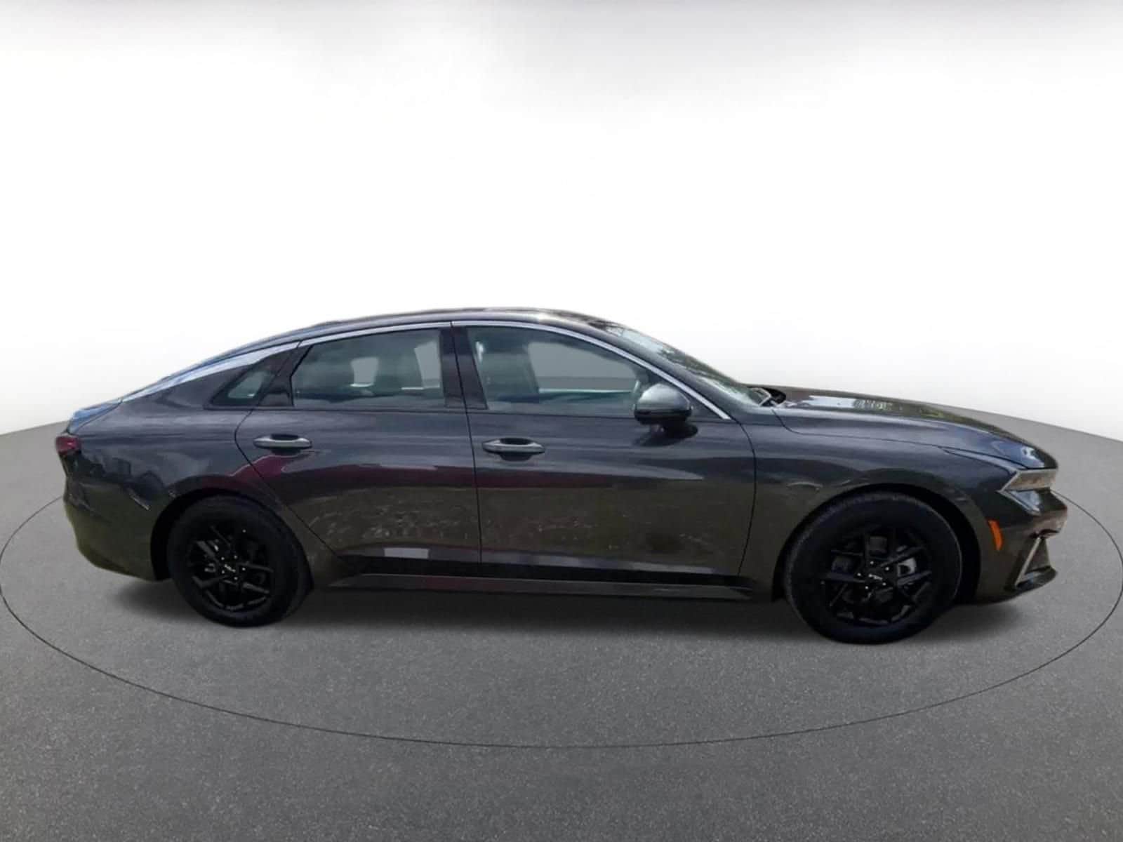 Thumbnail: 2025 Kia K5 - 17