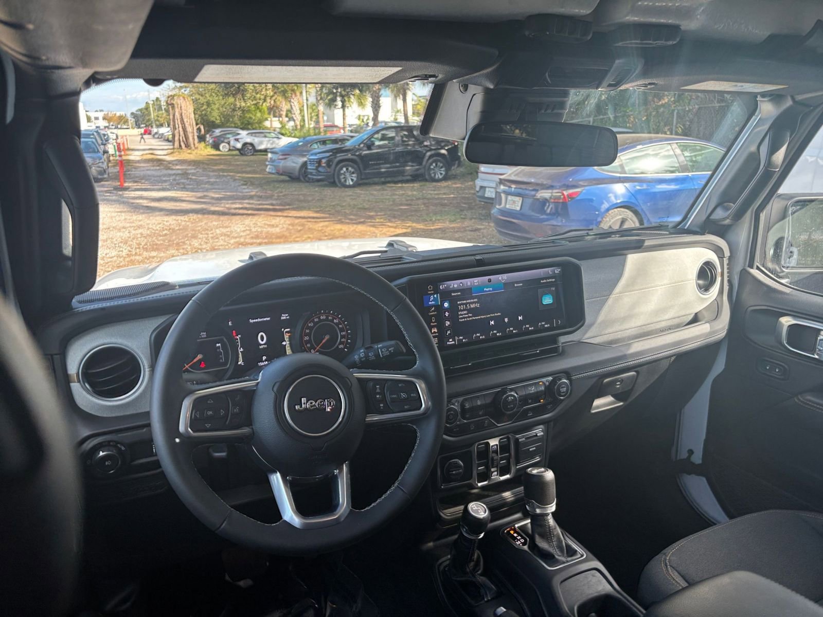 Thumbnail: 2025 Jeep Wrangler - 33